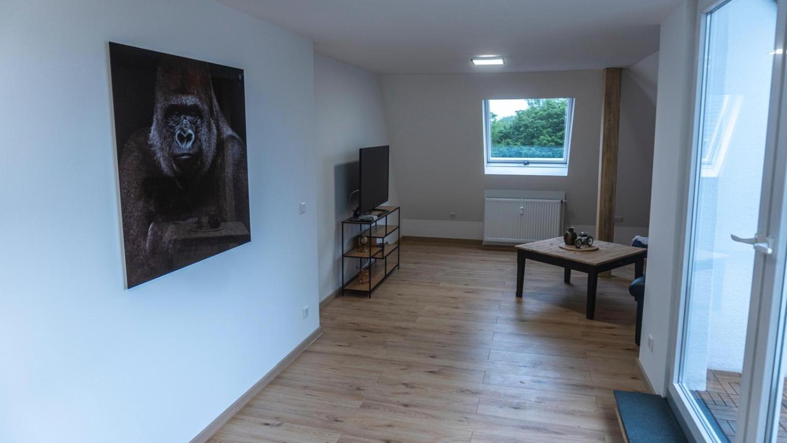 Moderne Ferienwohnung In Gelsenkirchen-Schalke Fuer 1 Bis 7 Personen Mit Terrasse, Ideal Fuer Gruppen & Stadionbesuche ภายนอก รูปภาพ