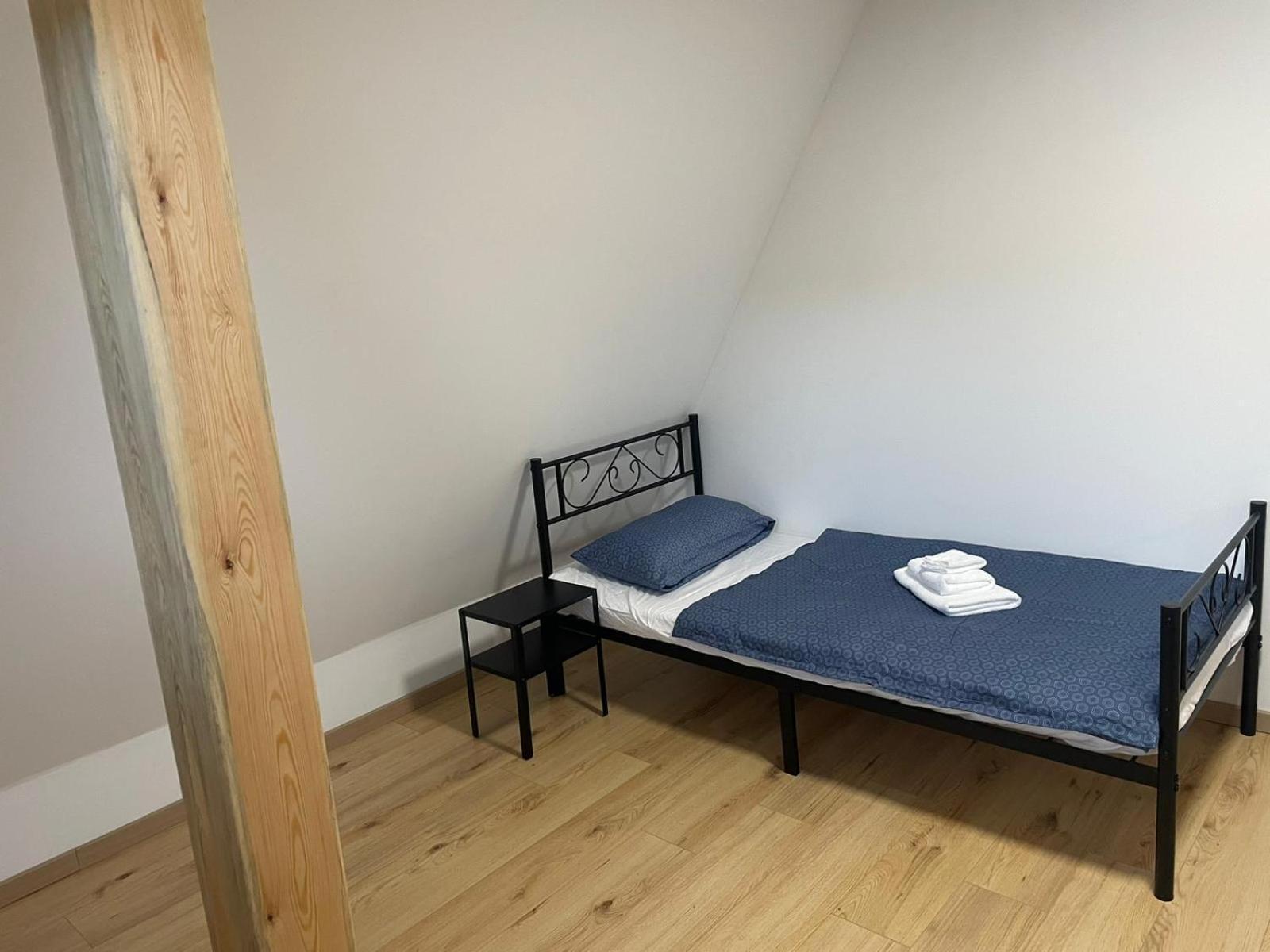 Moderne Ferienwohnung In Gelsenkirchen-Schalke Fuer 1 Bis 7 Personen Mit Terrasse, Ideal Fuer Gruppen & Stadionbesuche ภายนอก รูปภาพ