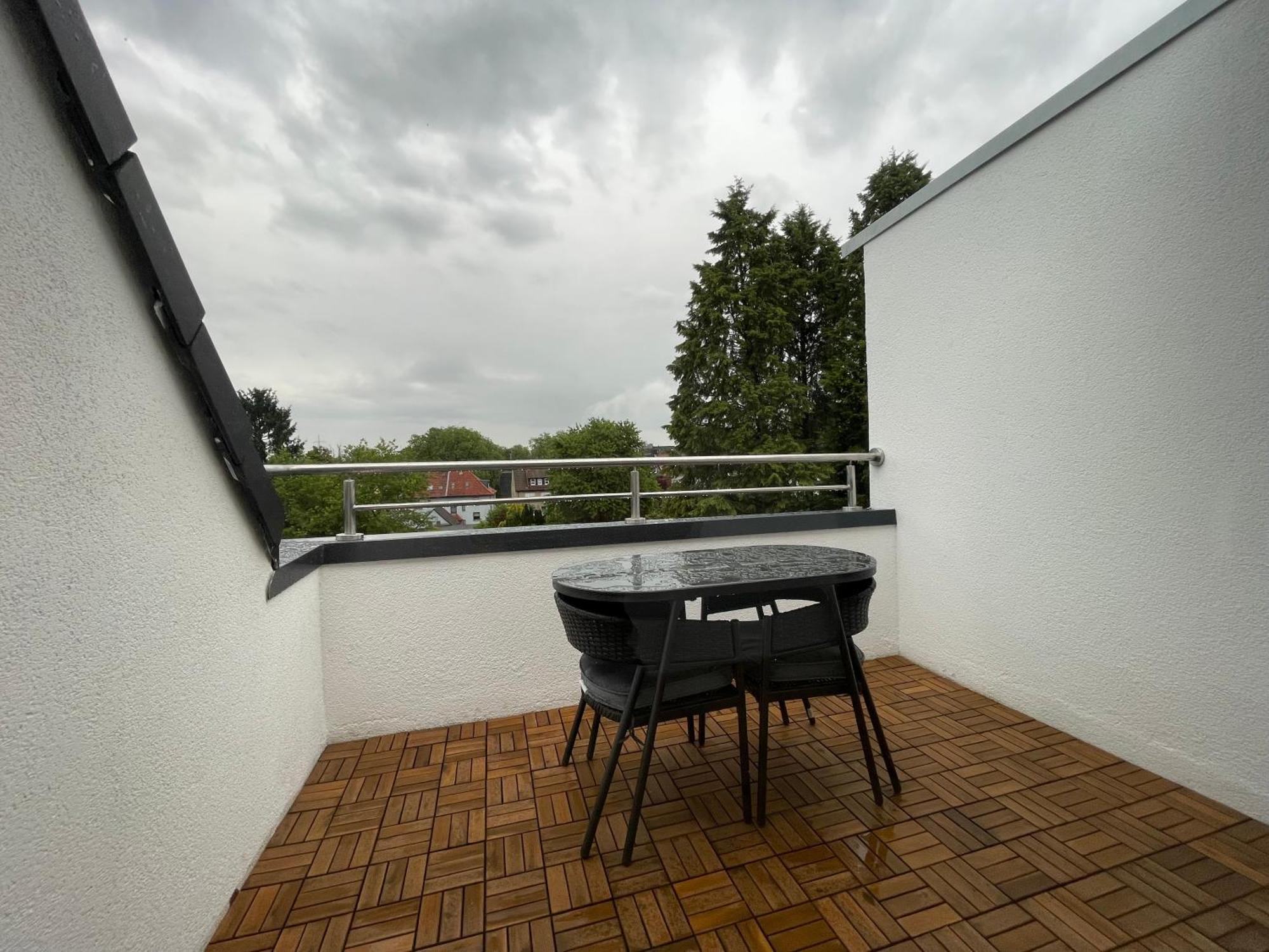 Moderne Ferienwohnung In Gelsenkirchen-Schalke Fuer 1 Bis 7 Personen Mit Terrasse, Ideal Fuer Gruppen & Stadionbesuche ภายนอก รูปภาพ